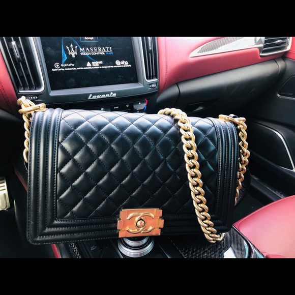 CHANEL Handbags - Chanel boy medium in calfskin and gold hardware